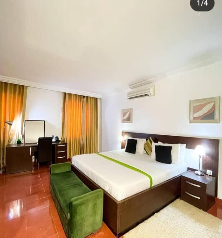 The Tranquil Mews Hotel Abuja Bagian luar foto